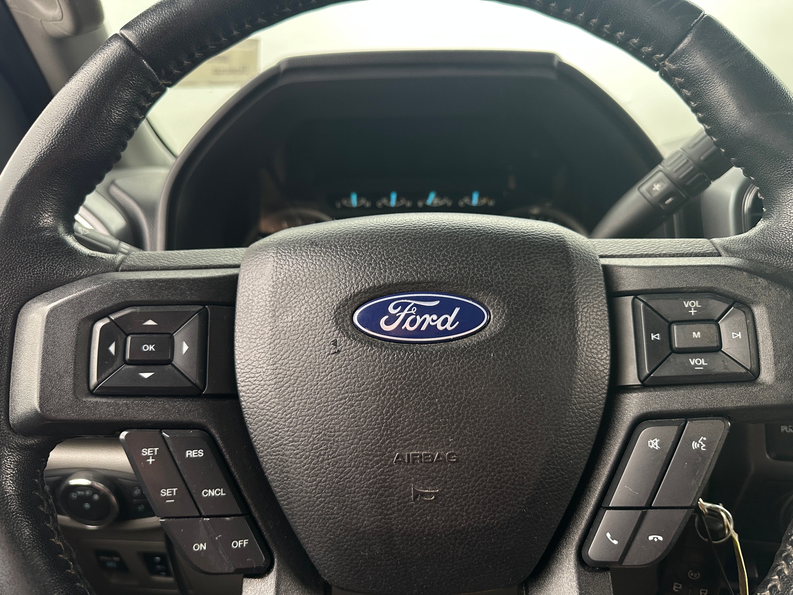 Thumbnail: 2020 Ford Econoline - 5