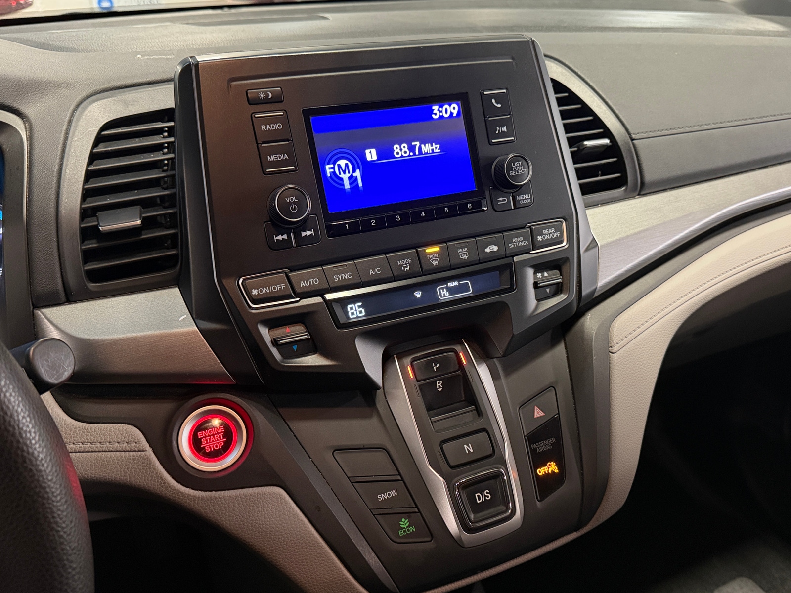 Thumbnail: 2019 Honda Odyssey - 4