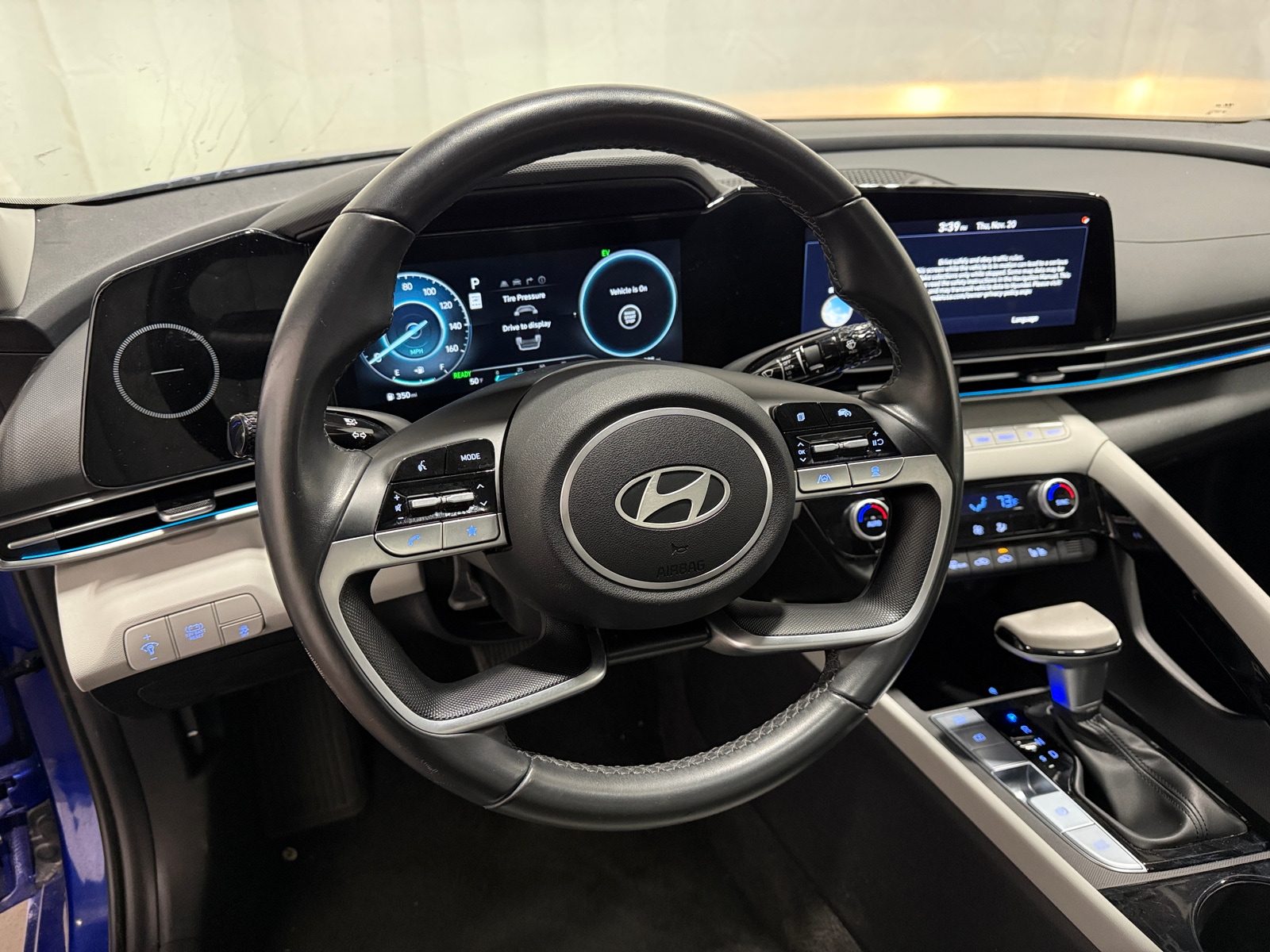 Thumbnail: 2025 Hyundai Elantra - 4