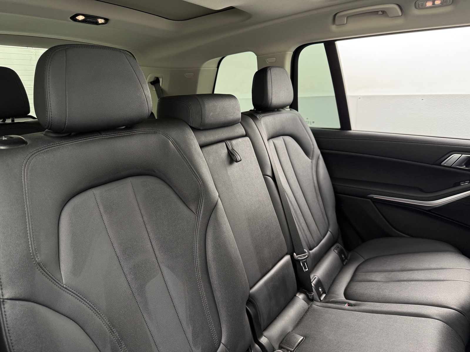 Thumbnail: 2022 BMW X7 - 5