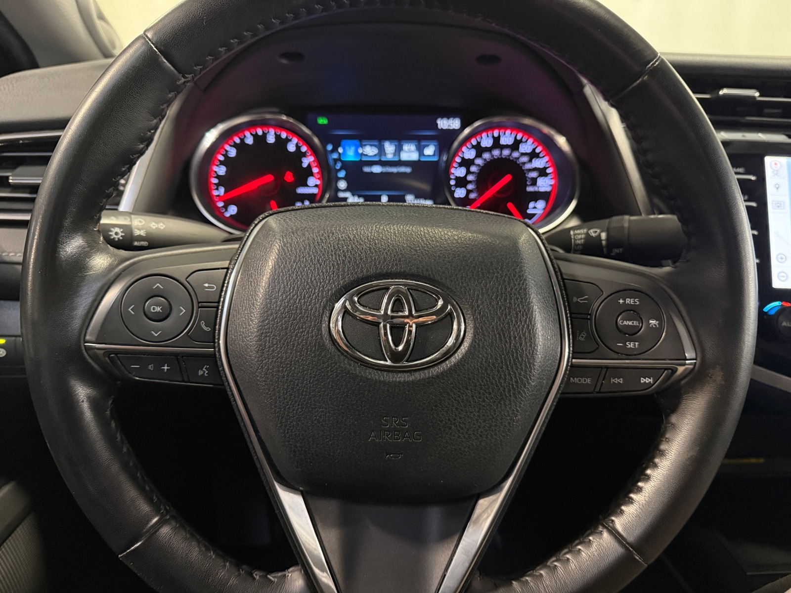 Thumbnail: 2019 Toyota Camry - 4
