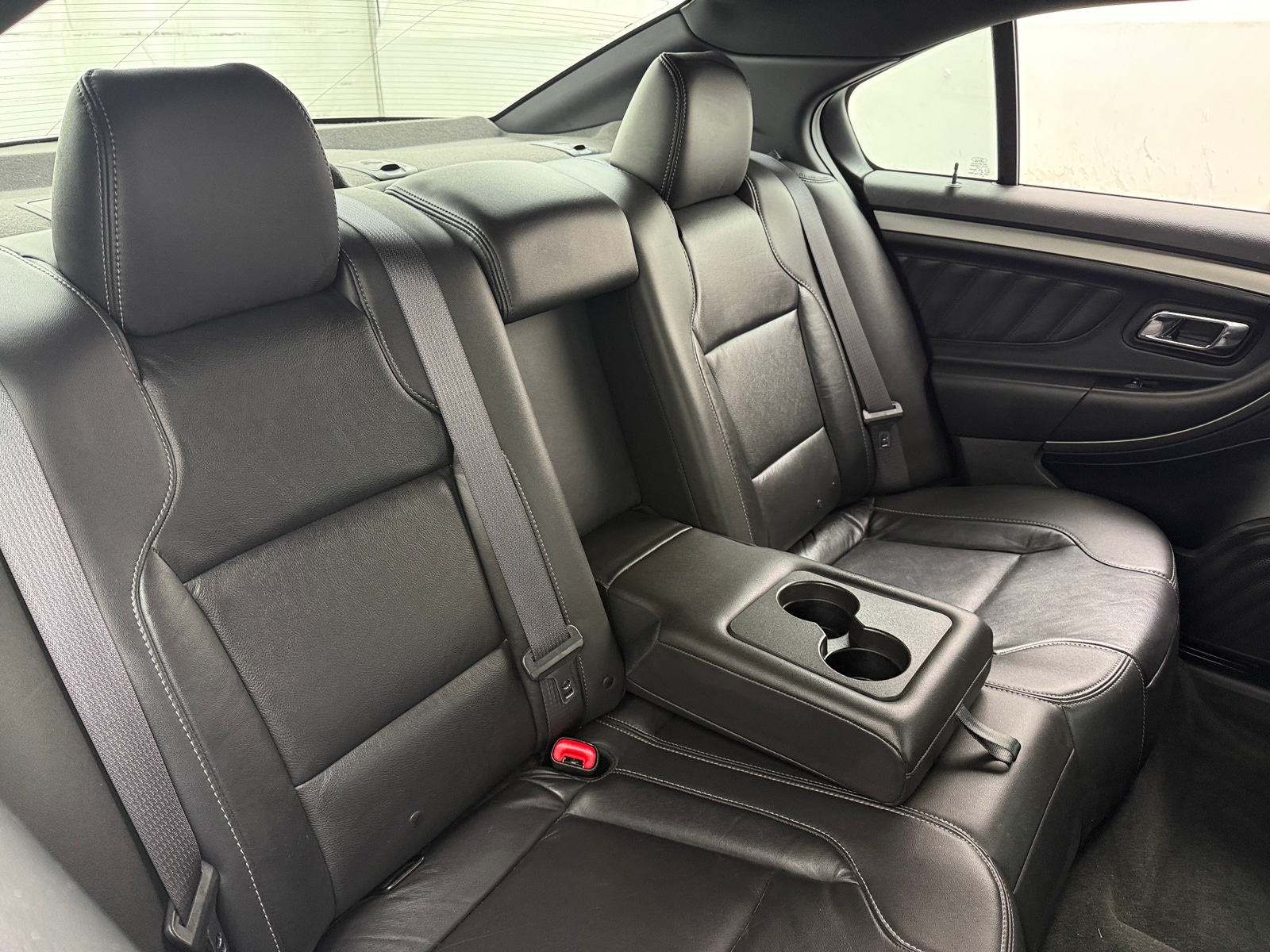 Thumbnail: 2016 Ford Taurus - 5