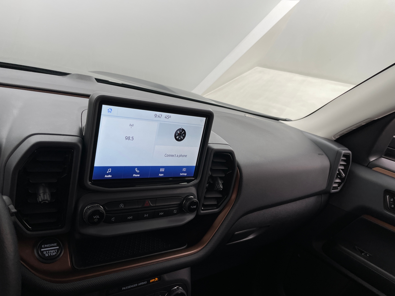 Thumbnail: 2021 Ford Bronco Sport - 3