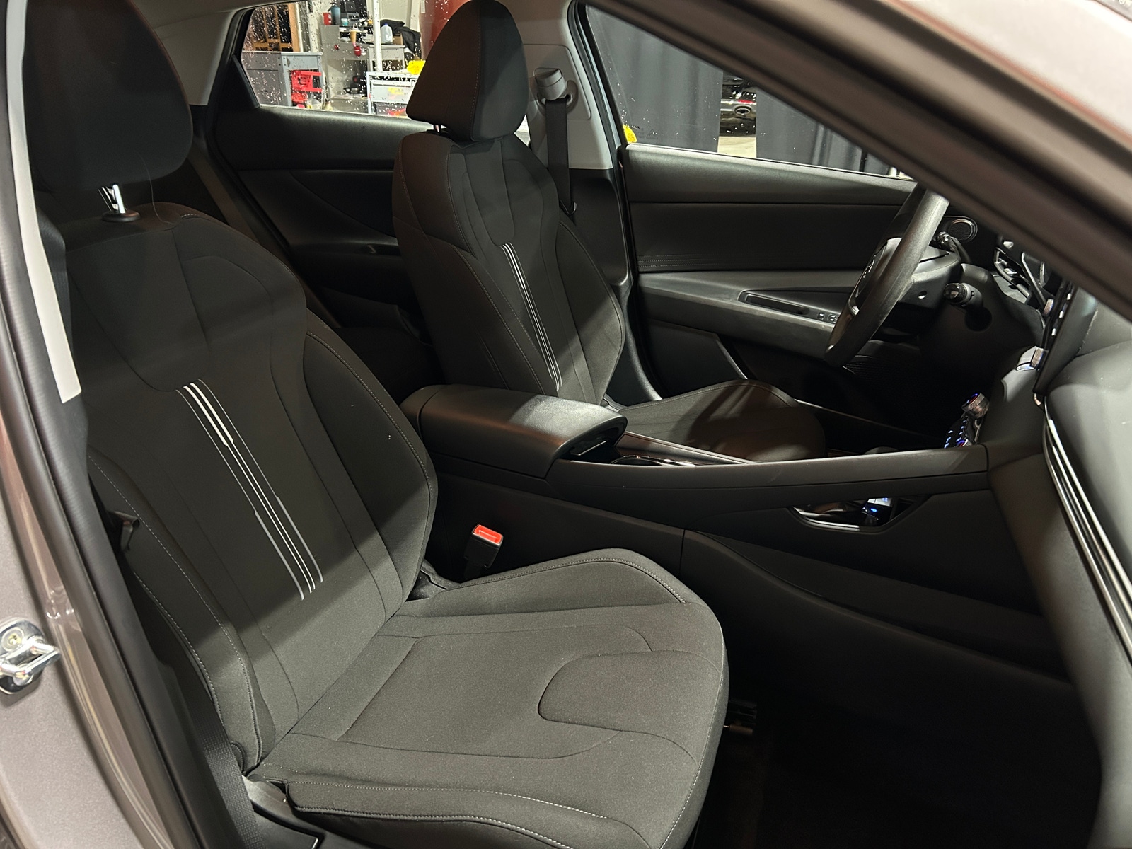 Thumbnail: 2023 Hyundai Elantra - 2