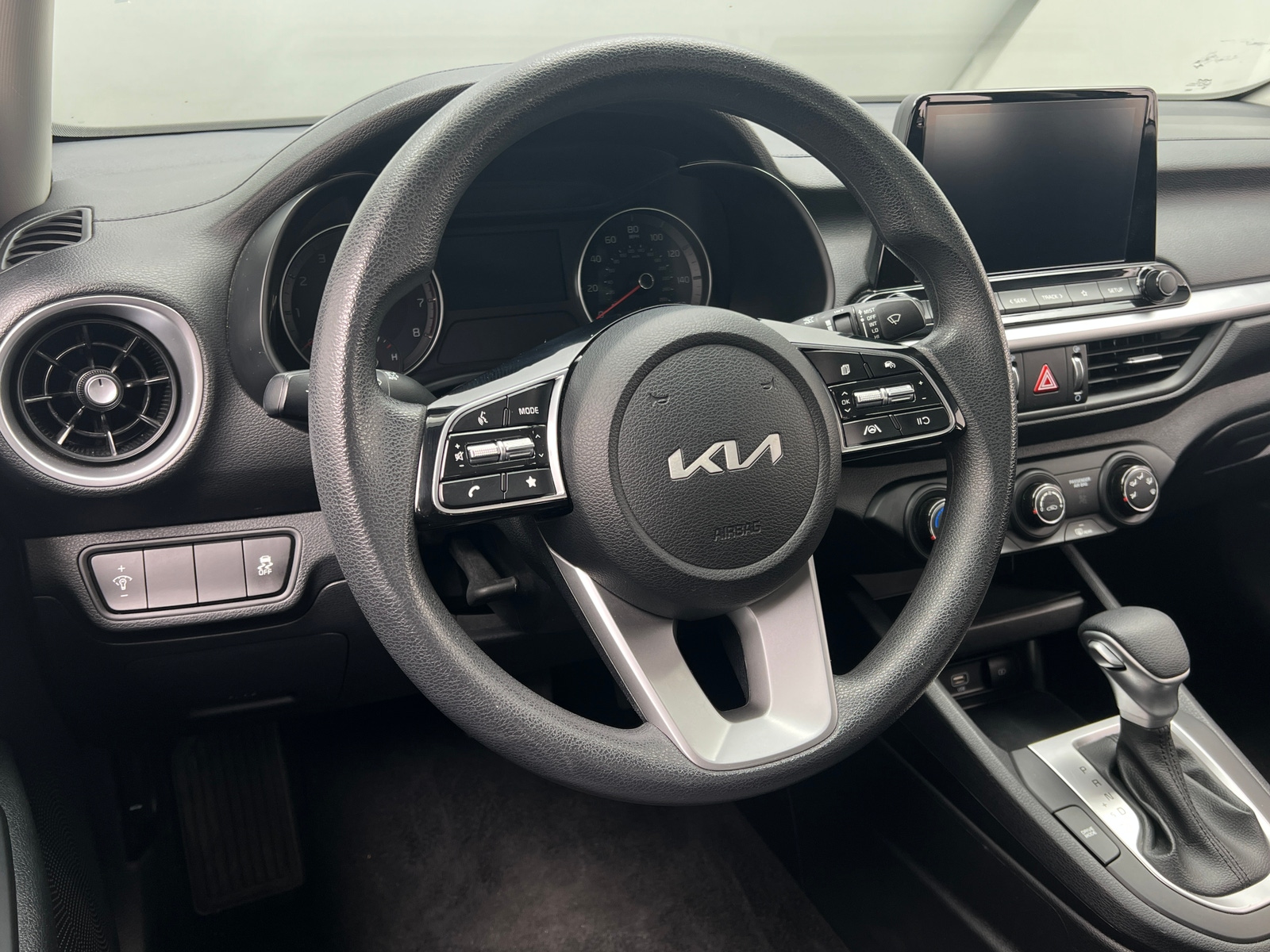 Thumbnail: 2024 Kia Forte - 5