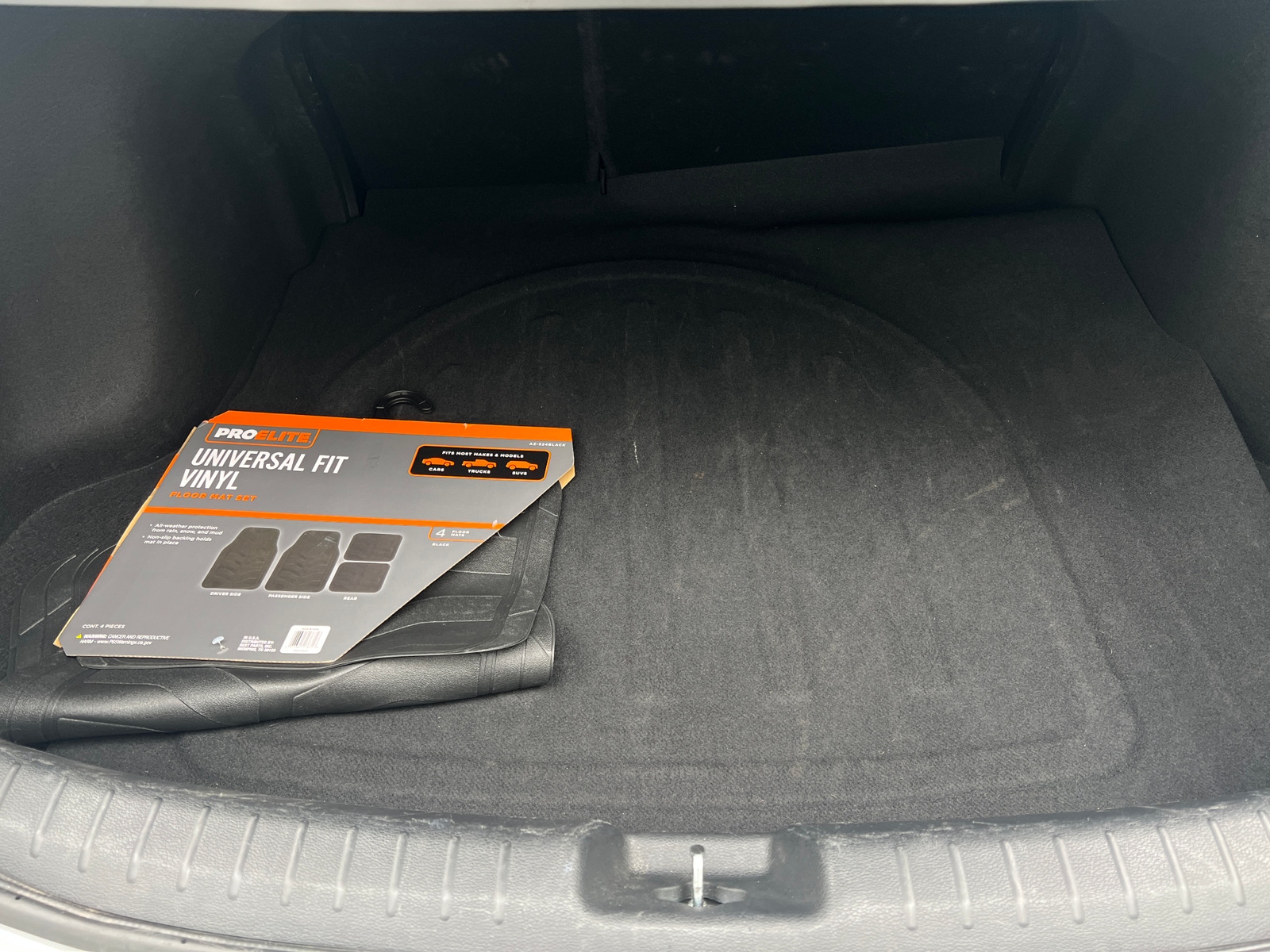 Thumbnail: 2024 Kia Forte - 7