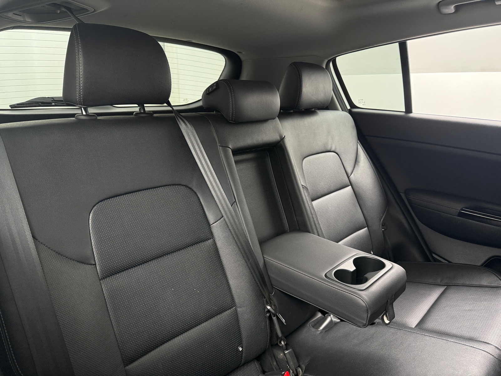 Thumbnail: 2022 Kia Sportage - 5