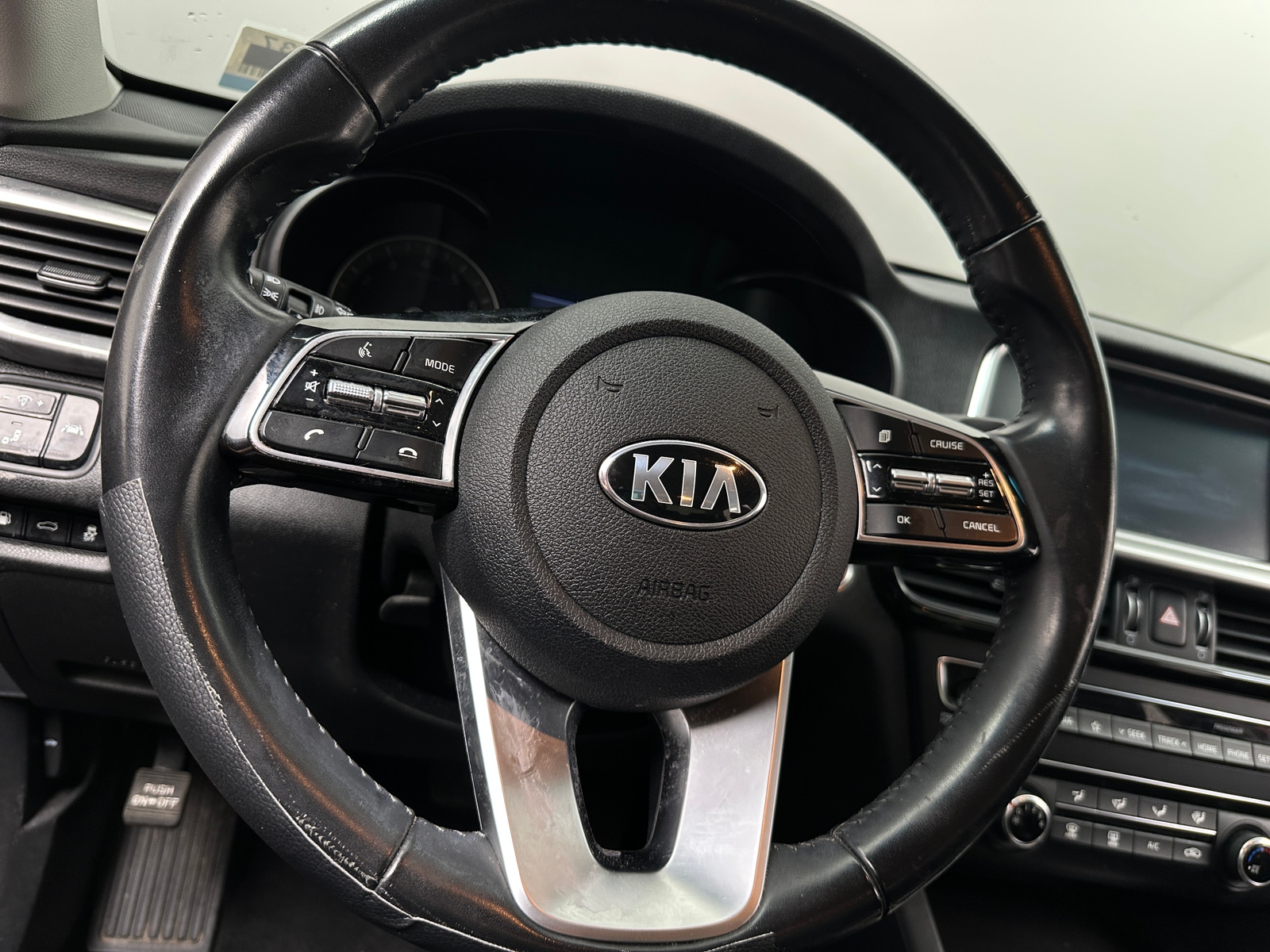 Thumbnail: 2020 Kia Optima - 4