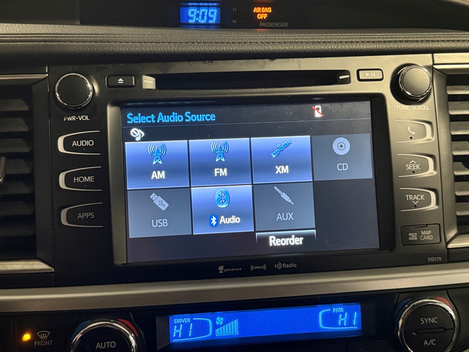 Thumbnail: 2017 Toyota Highlander - 3