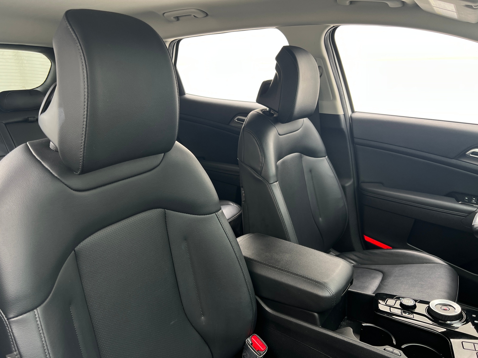 Thumbnail: 2023 Kia Sportage - 2