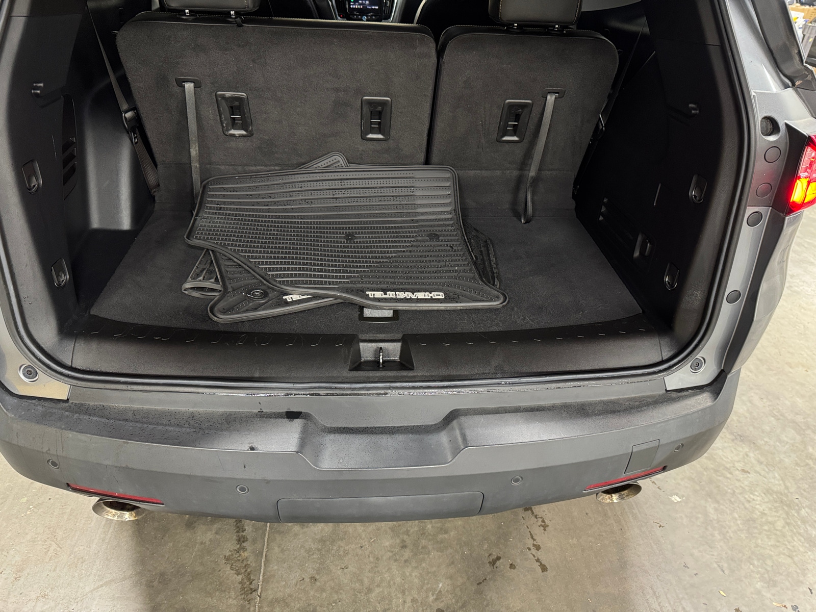 Thumbnail: 2020 Chevrolet Traverse - 6