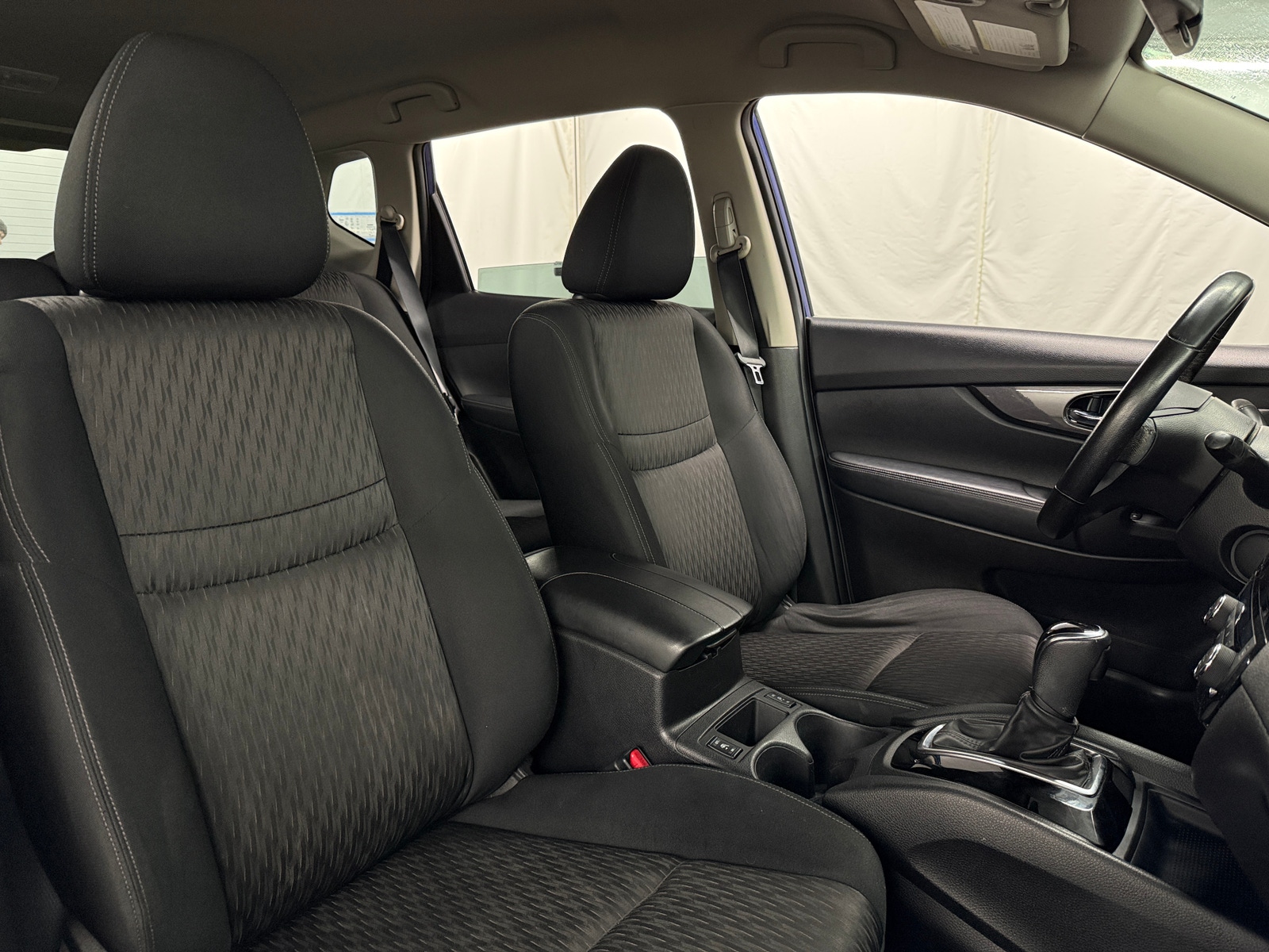 Thumbnail: 2019 Nissan Rogue - 2