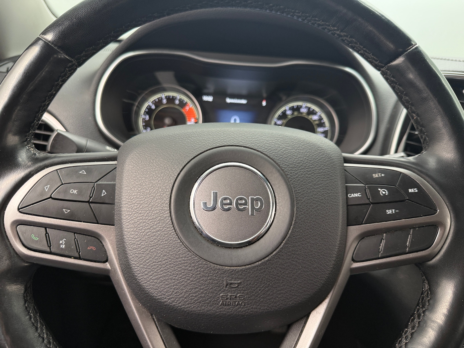 Thumbnail: 2020 Jeep Cherokee - 4