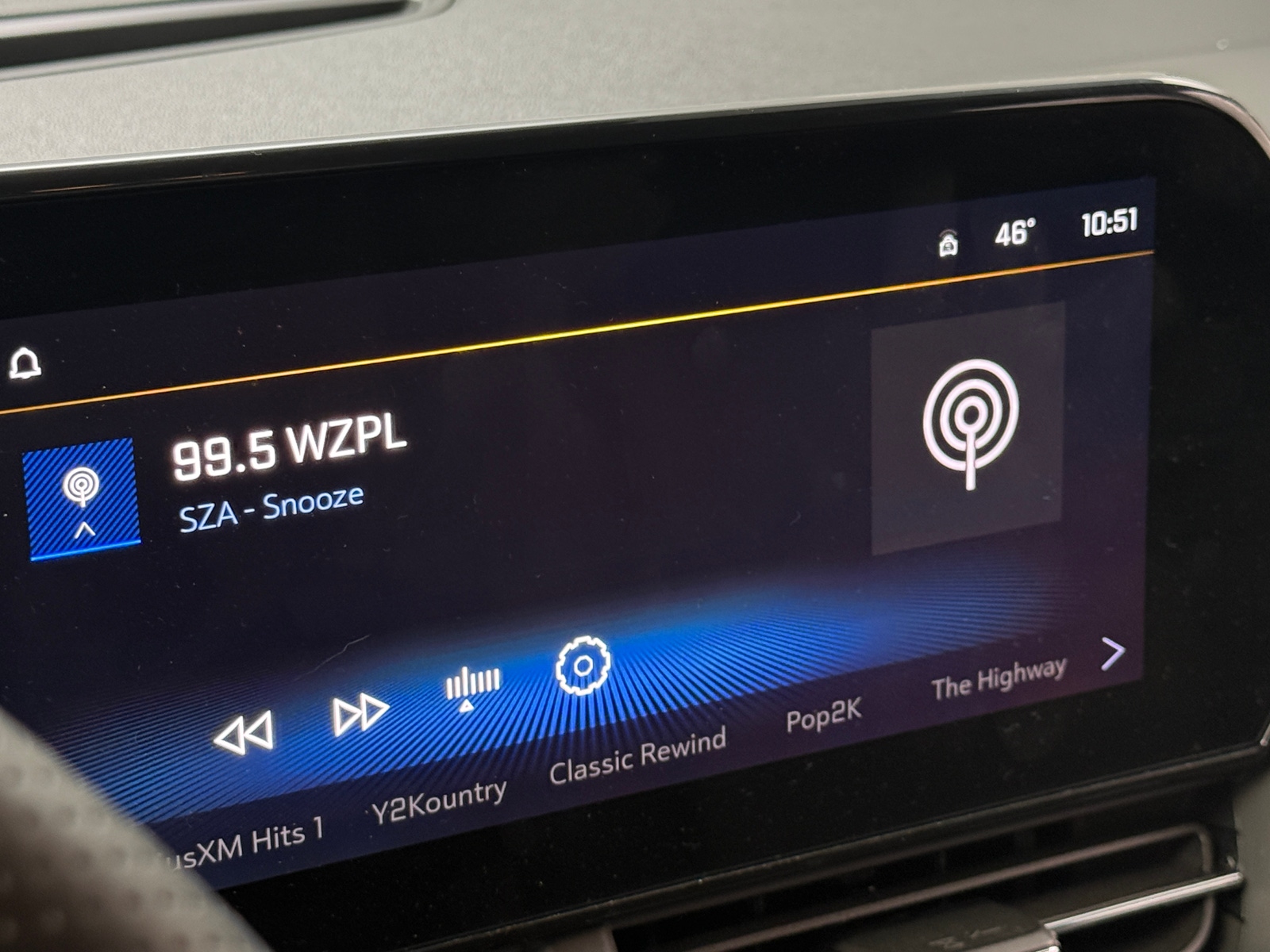 Thumbnail: 2025 Chevrolet Trax - 3