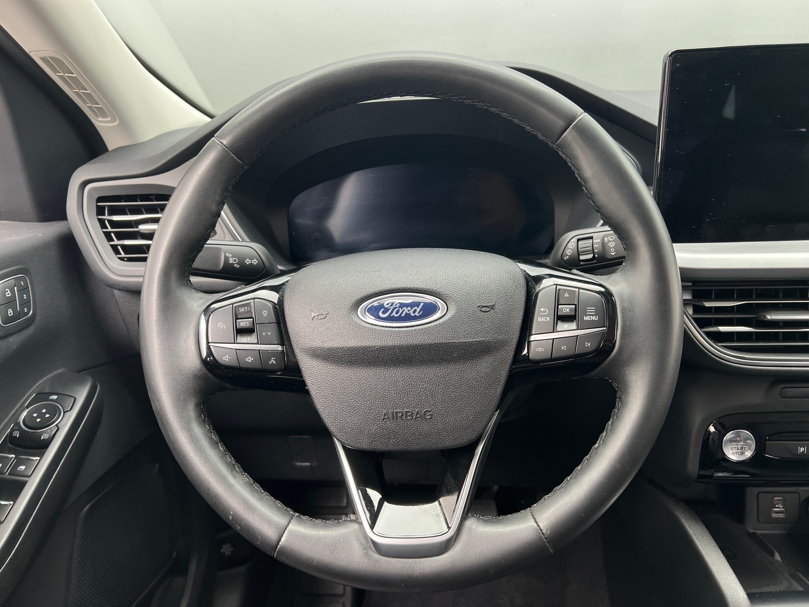 Thumbnail: 2023 Ford Escape - 4