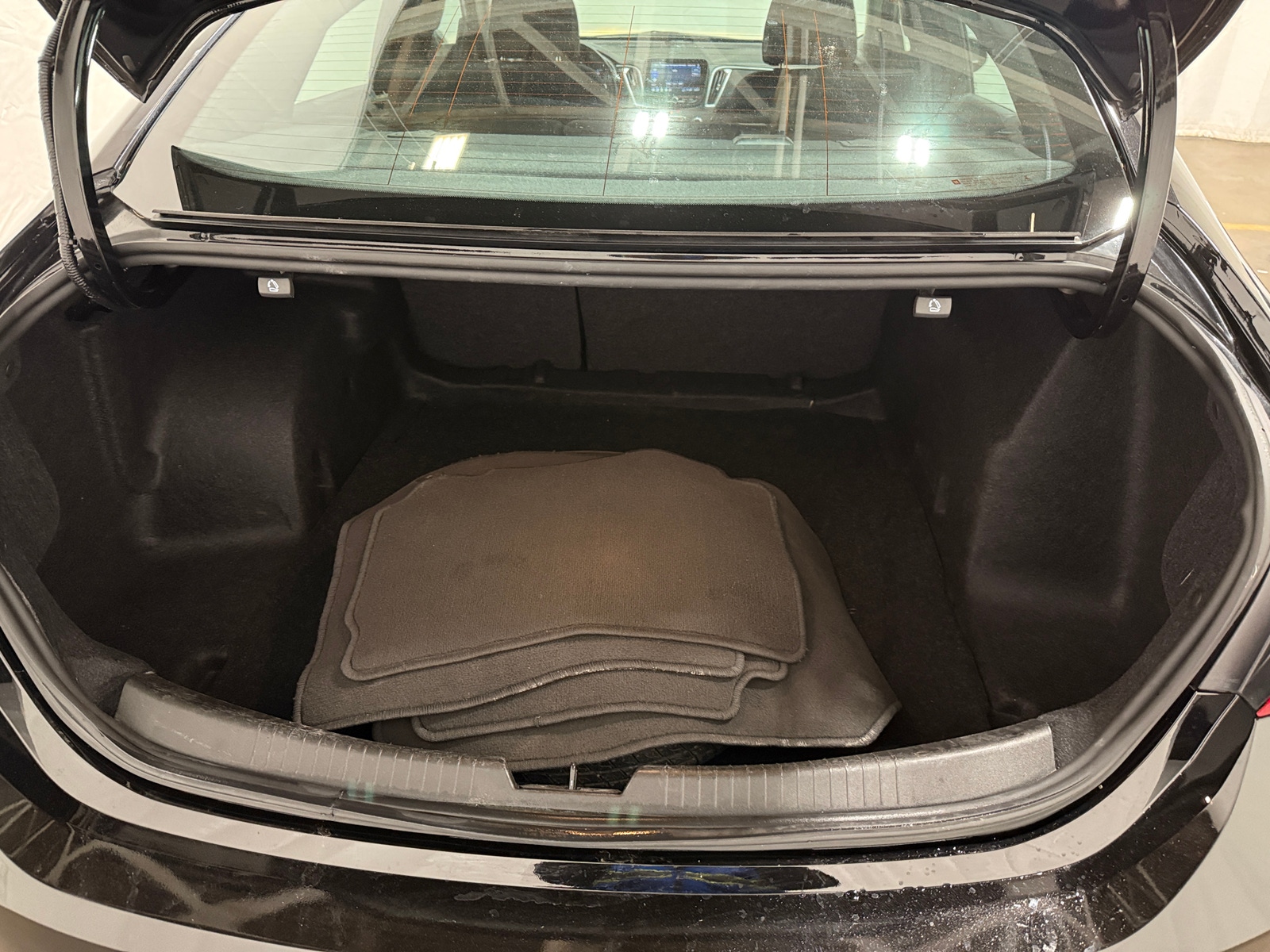 Thumbnail: 2024 Chevrolet Malibu - 7