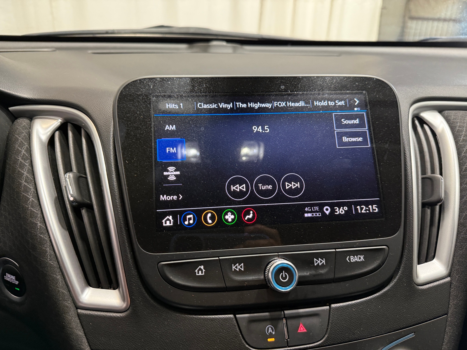 Thumbnail: 2024 Chevrolet Malibu - 4