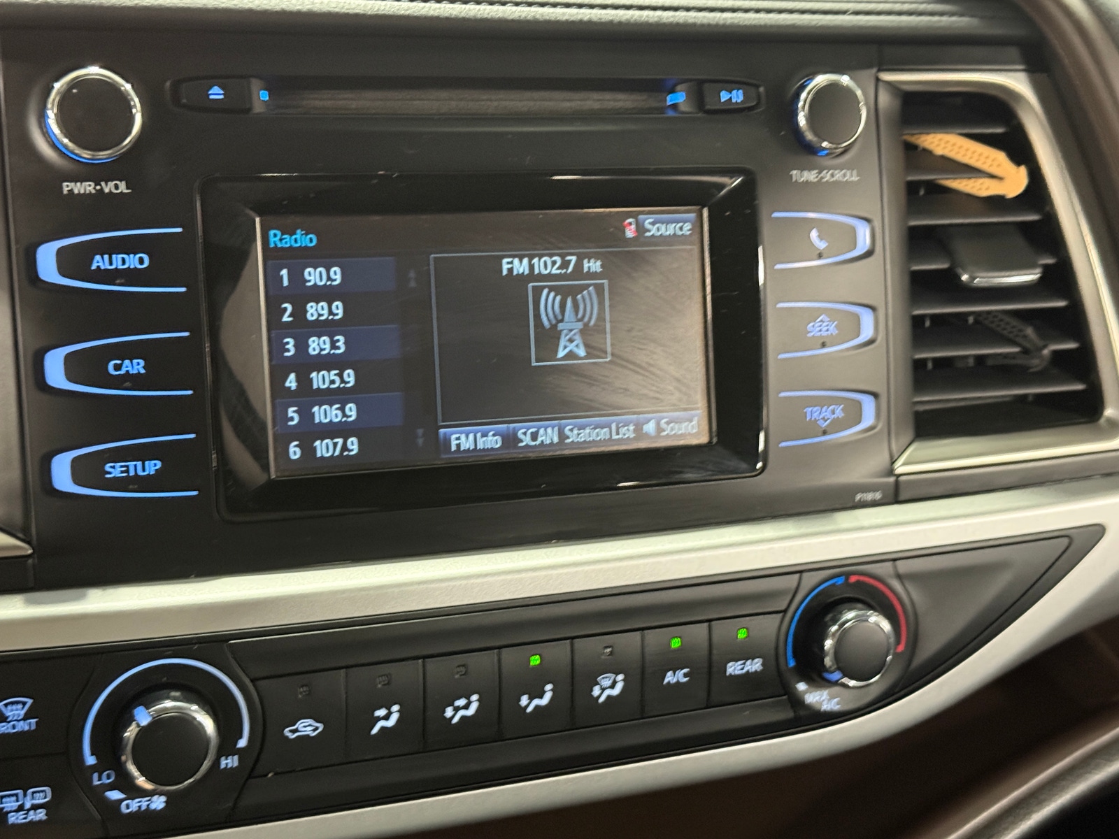 Thumbnail: 2019 Toyota Highlander - 4