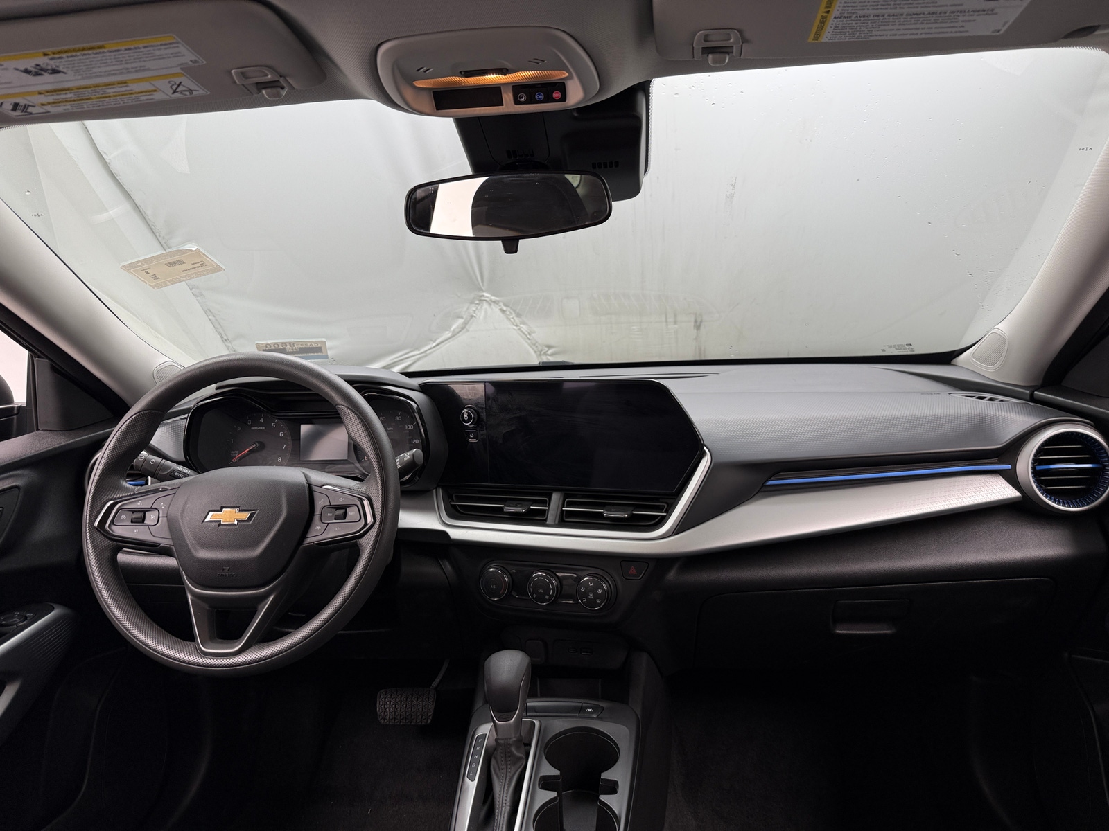 Thumbnail: 2025 Chevrolet Trax - 3