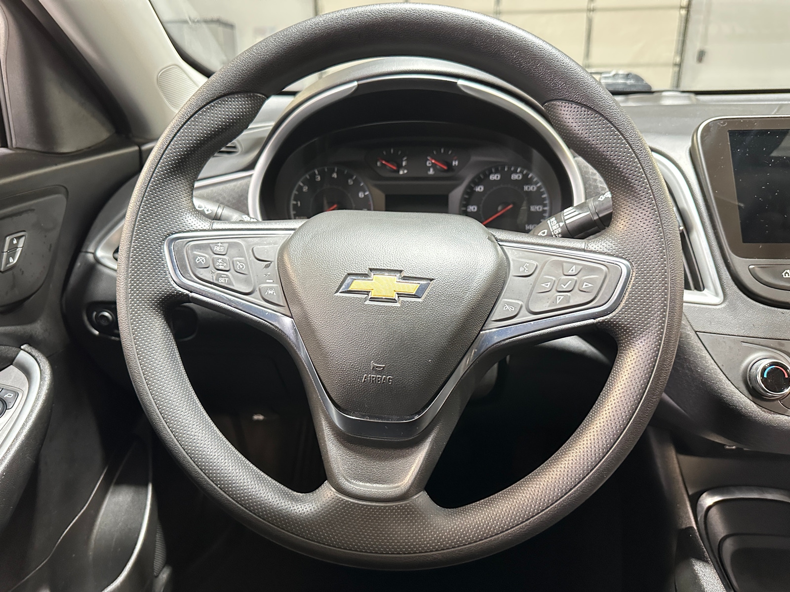 Thumbnail: 2024 Chevrolet Malibu - 5