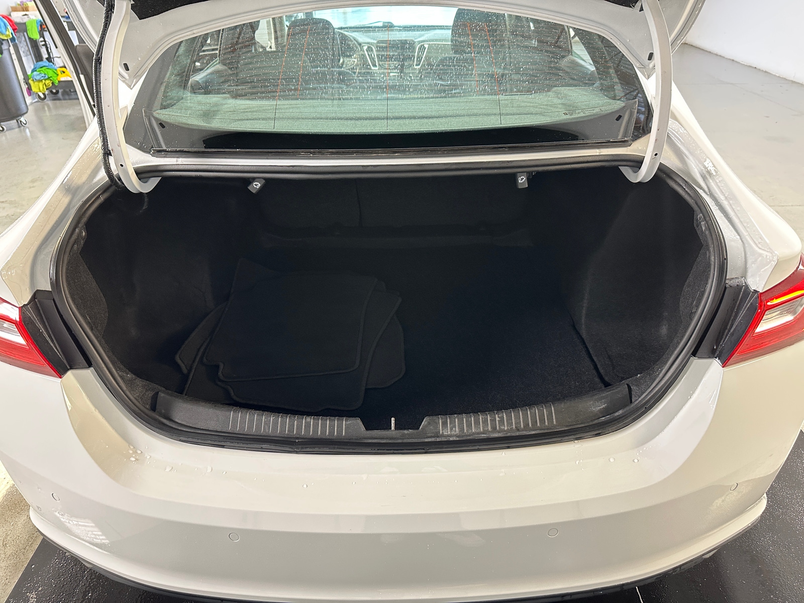 Thumbnail: 2024 Chevrolet Malibu - 7