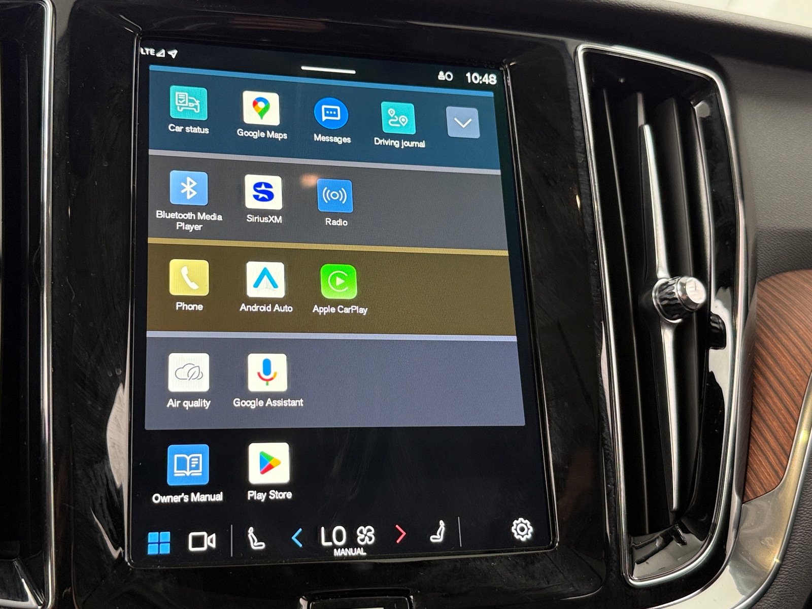 Thumbnail: 2025 Volvo V60 - 3