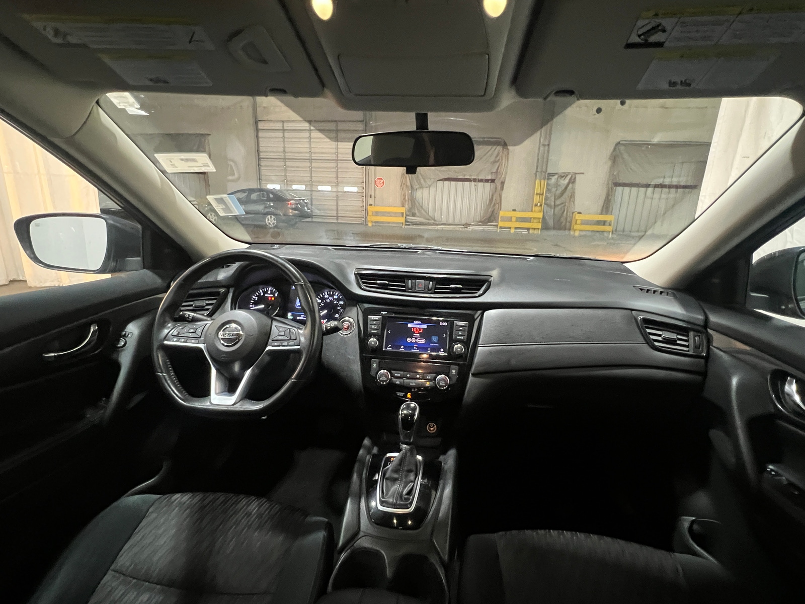 Thumbnail: 2018 Nissan Rogue - 3