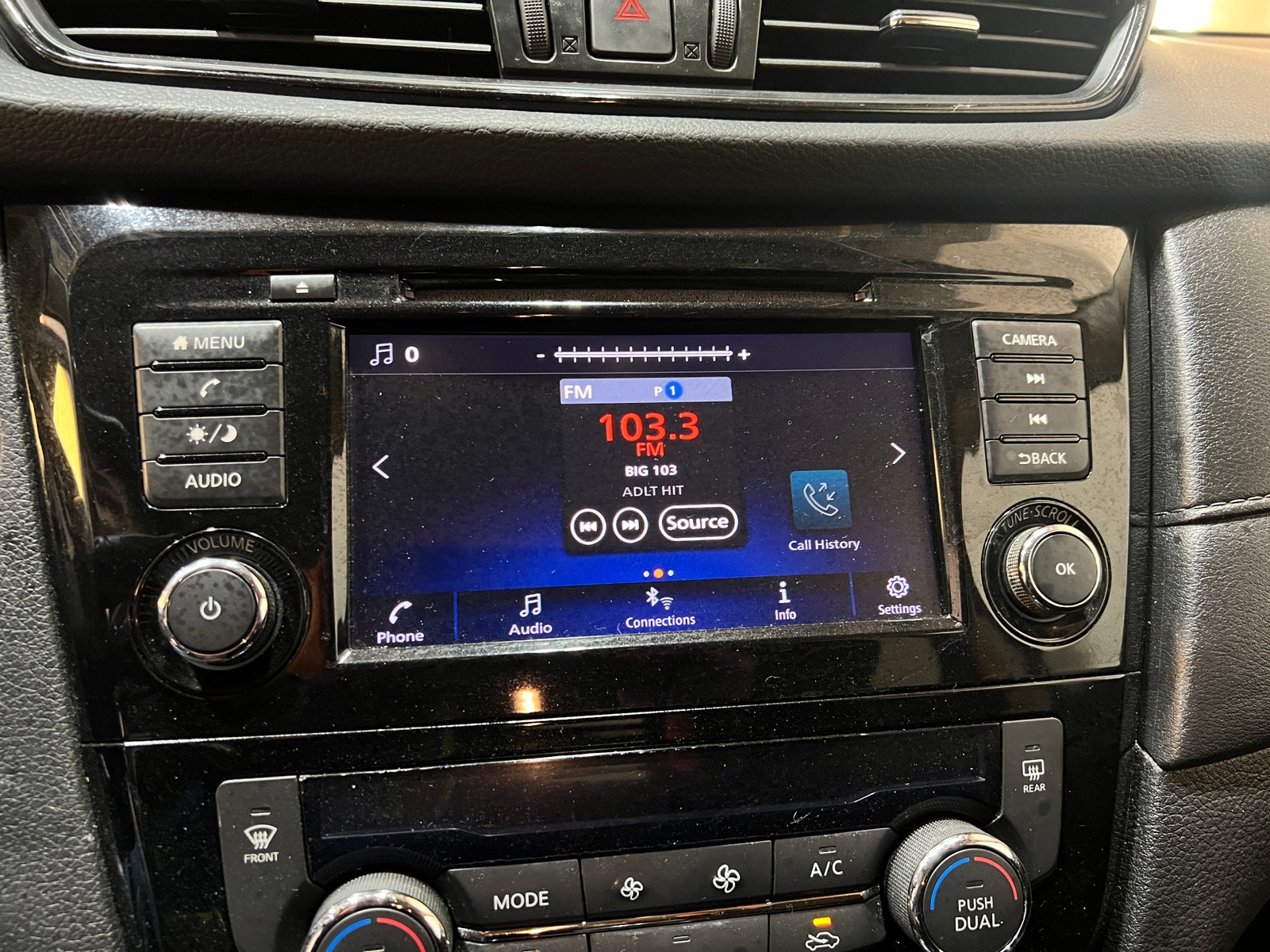 Thumbnail: 2018 Nissan Rogue - 4