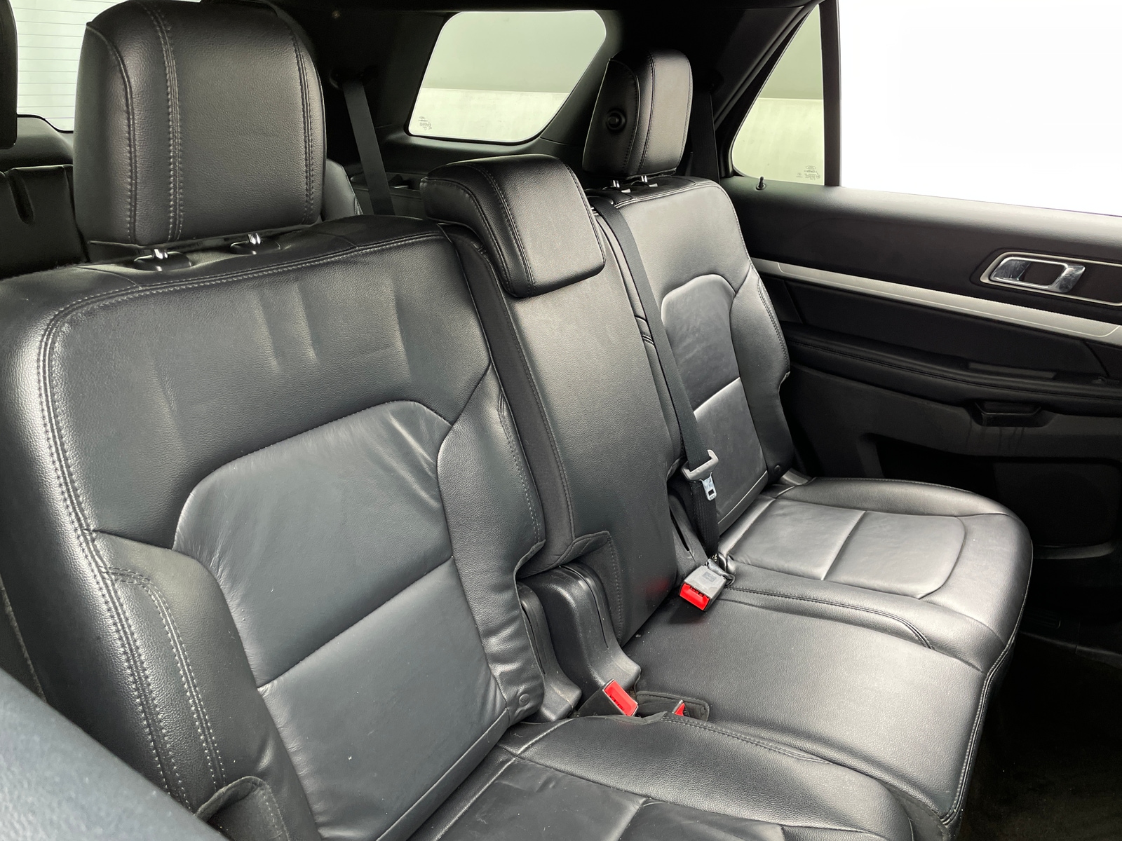 Thumbnail: 2016 Ford Explorer - 6