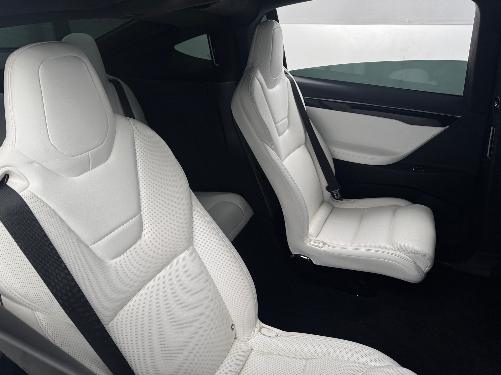 Thumbnail: 2016 Tesla Model X - 5