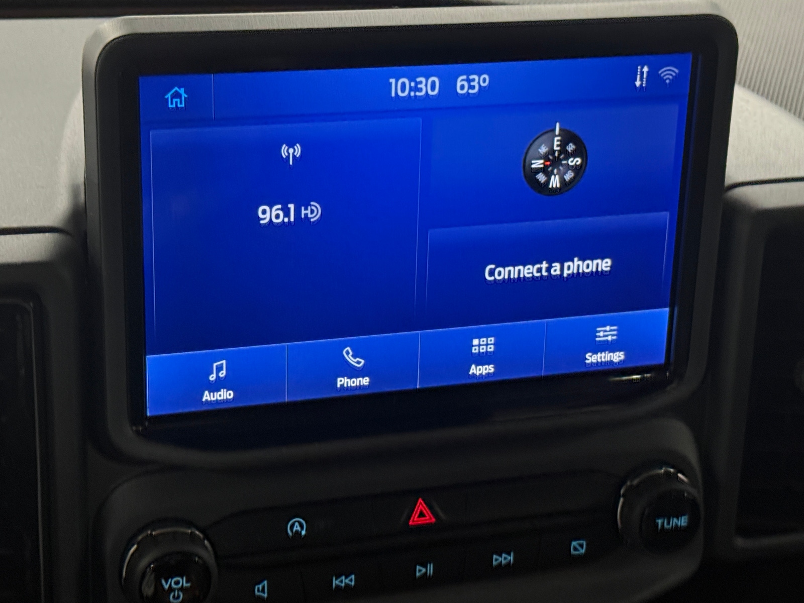 Thumbnail: 2022 Ford Bronco Sport - 3