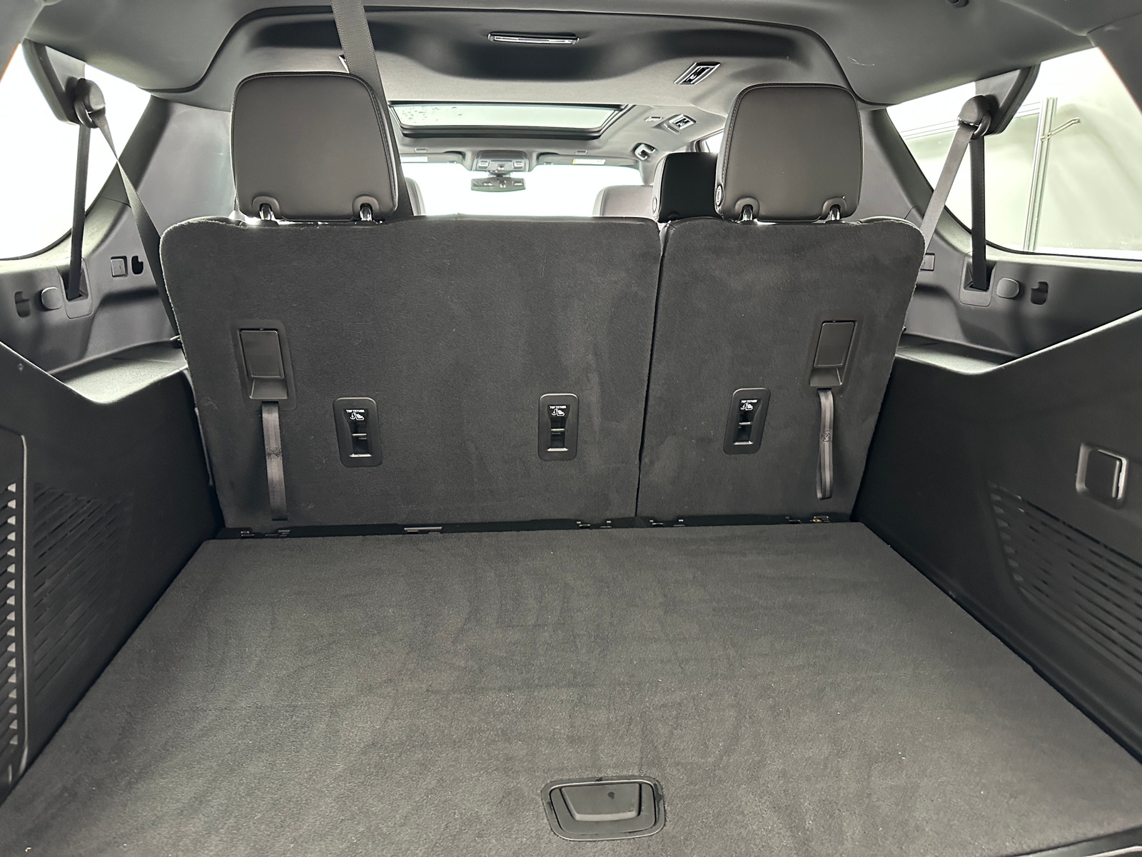 Thumbnail: 2021 Chevrolet Suburban - 6