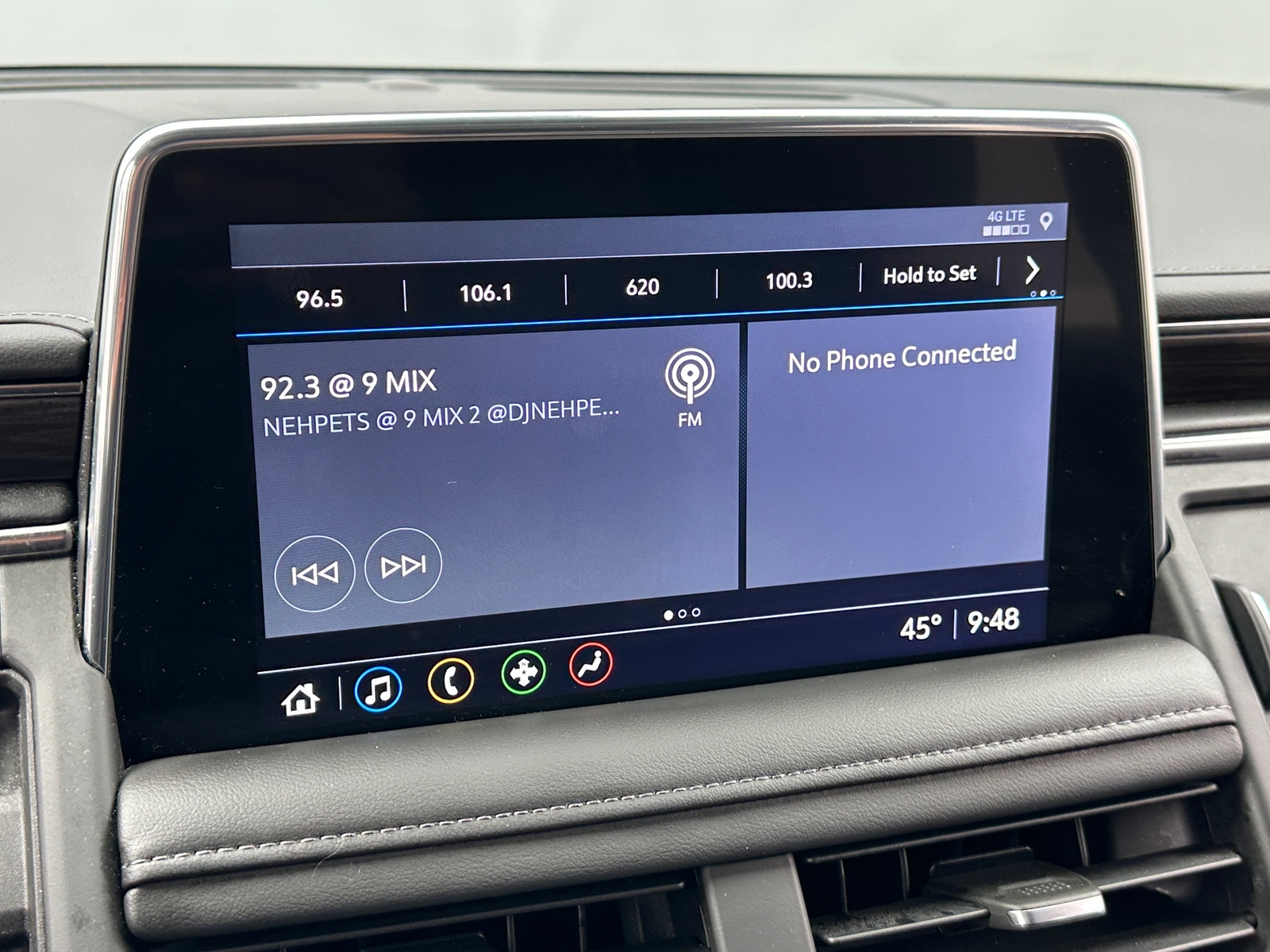 Thumbnail: 2021 Chevrolet Suburban - 3