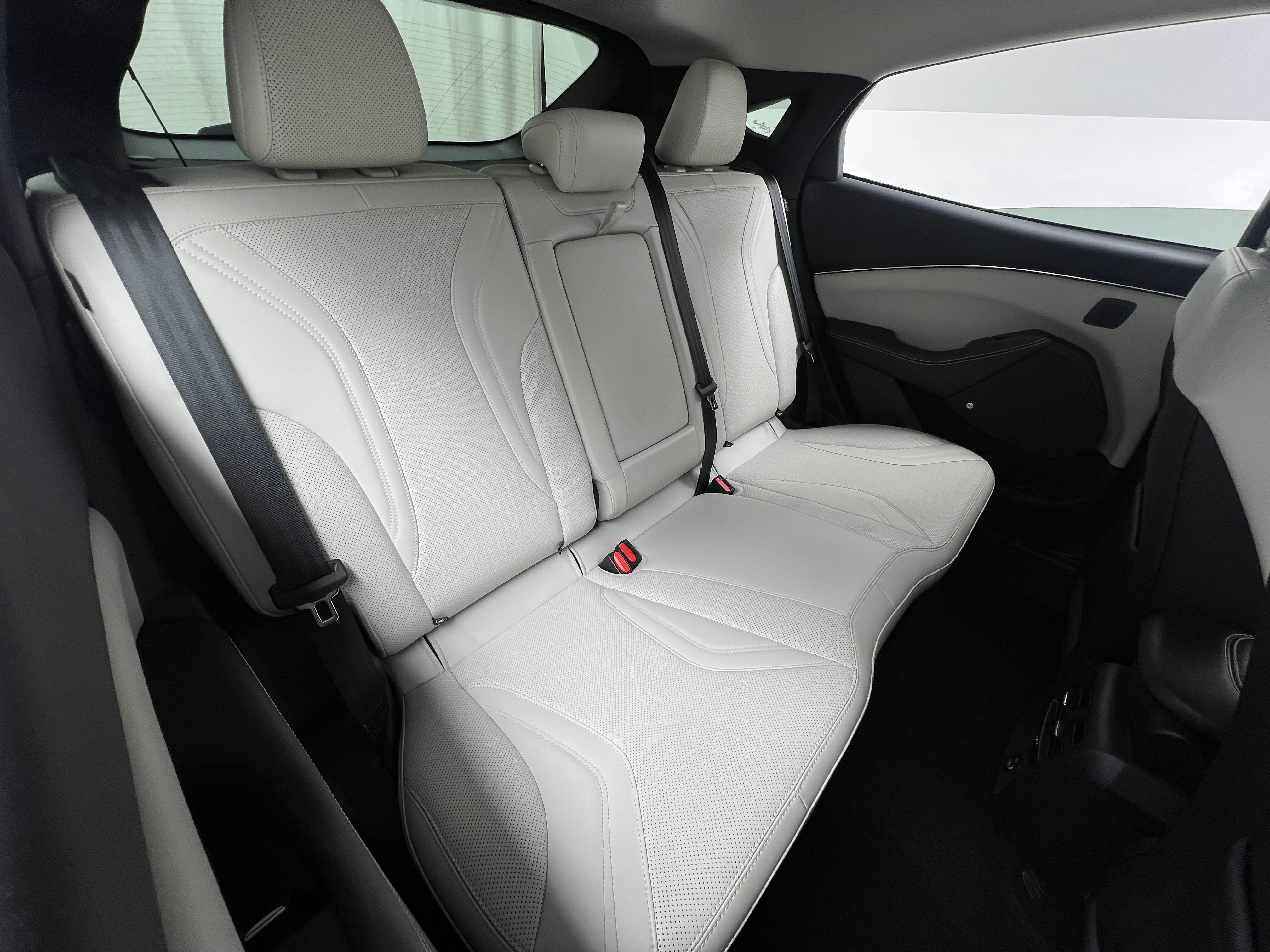 Used 2021 Ford Mustang Mach-E Premium RWD with VIN 3FMTK3RM5MMA54925 for sale in Oak Creek, WI