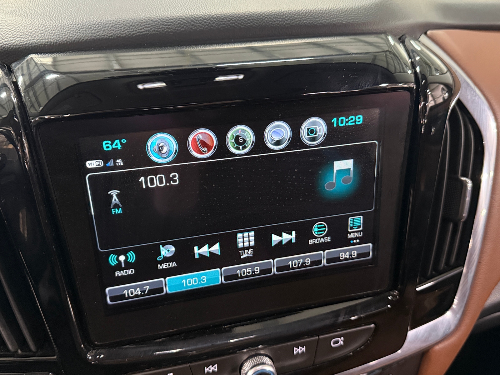 Thumbnail: 2018 Chevrolet Traverse - 3