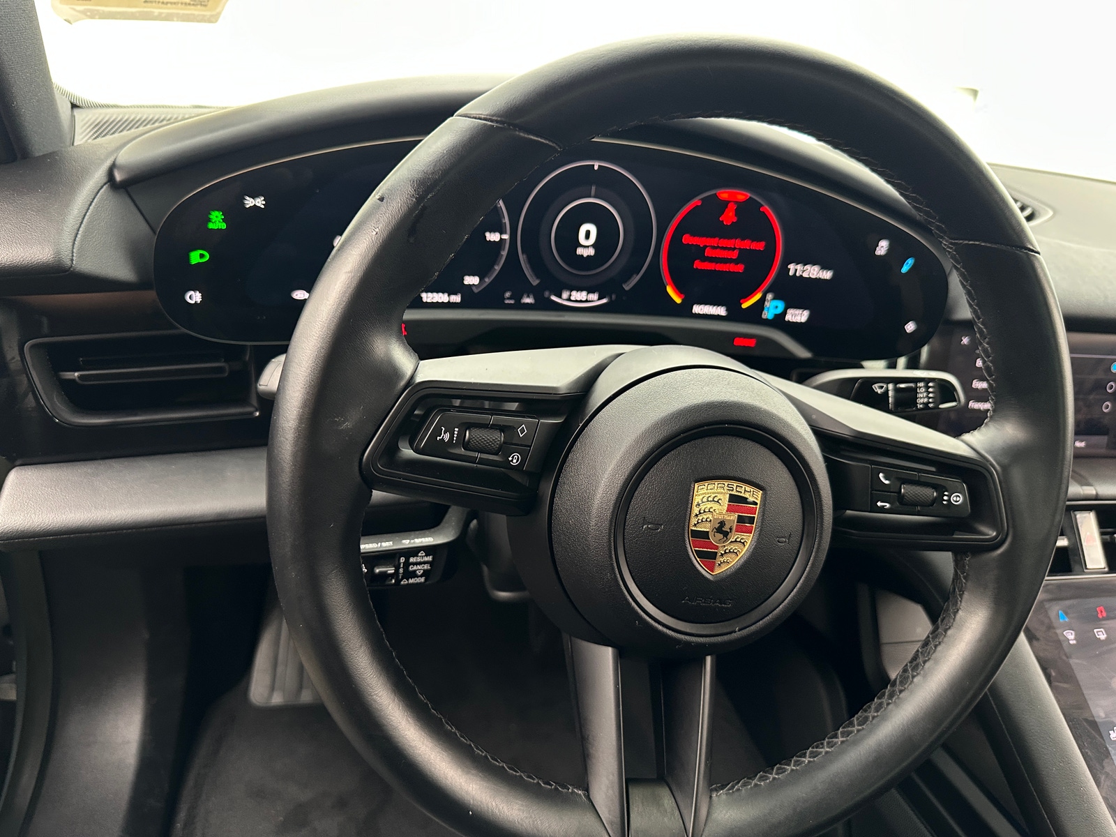 Thumbnail: 2023 Porsche Taycan - 4