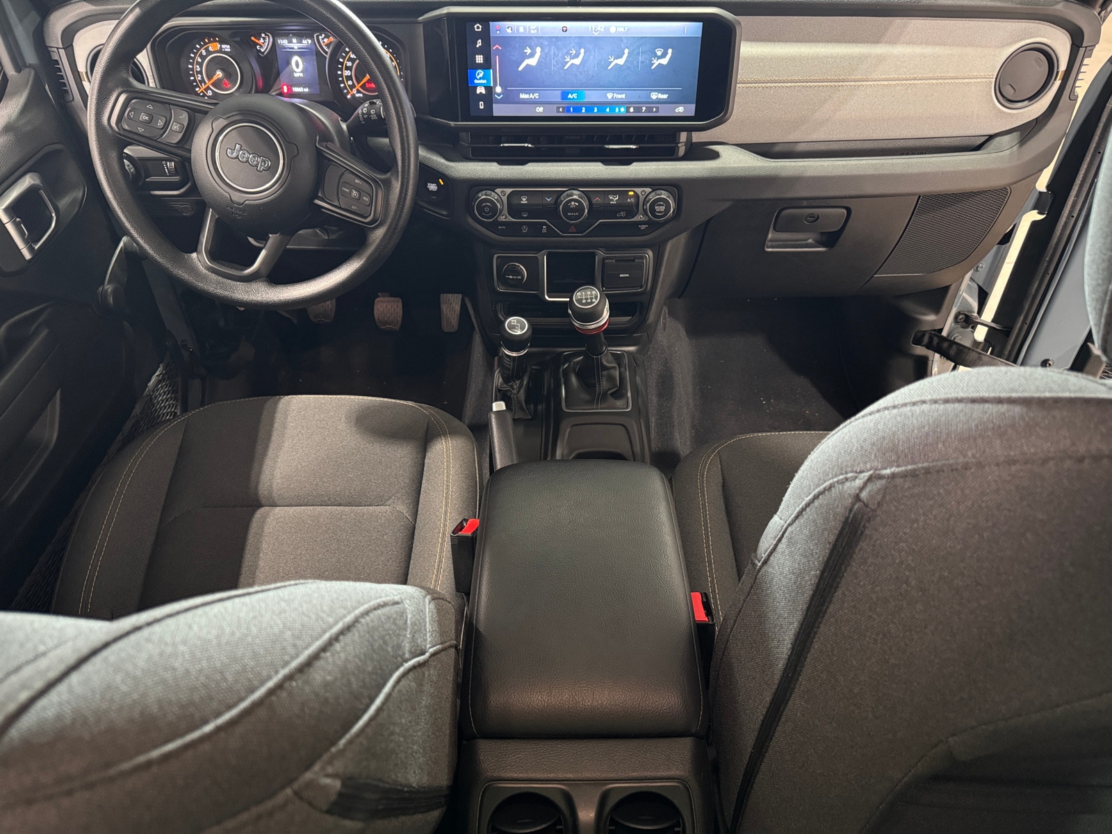 Thumbnail: 2024 Jeep Wrangler - 3