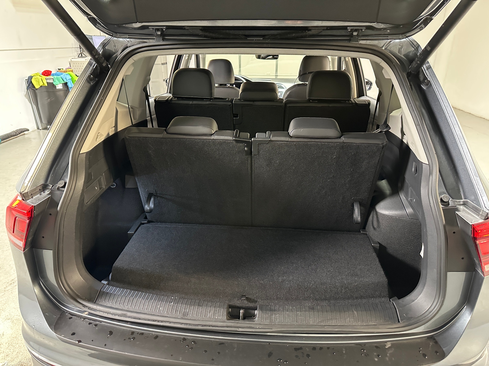 Thumbnail: 2024 Volkswagen Tiguan - 6