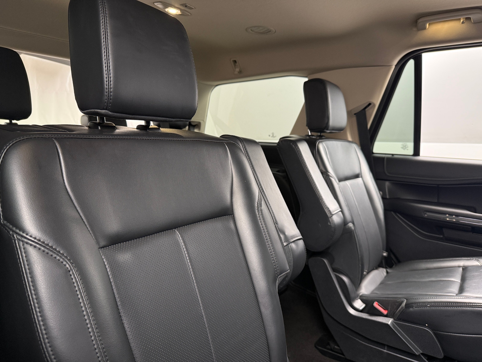 Thumbnail: 2022 Ford Expedition - 6