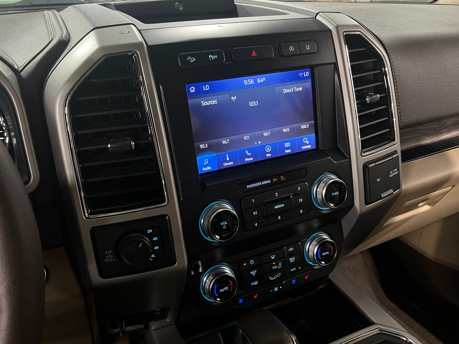 Thumbnail: 2020 Ford Econoline - 4