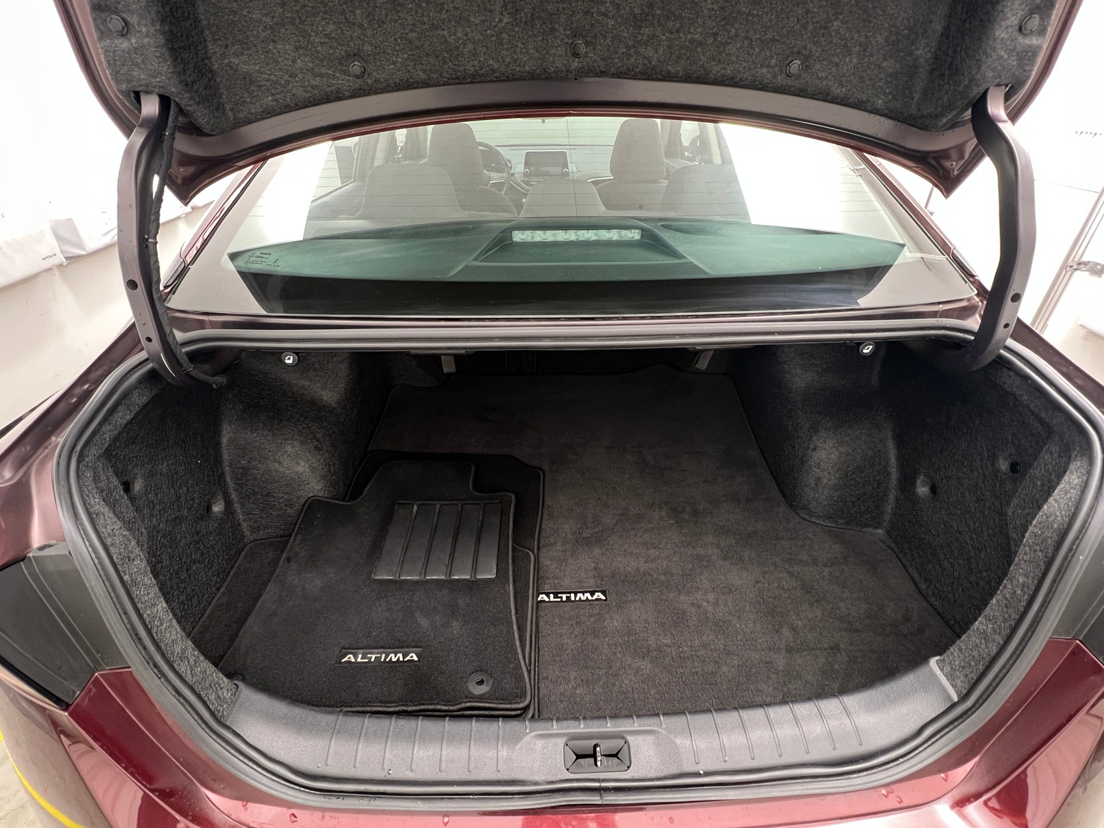 Thumbnail: 2025 Nissan Altima - 7