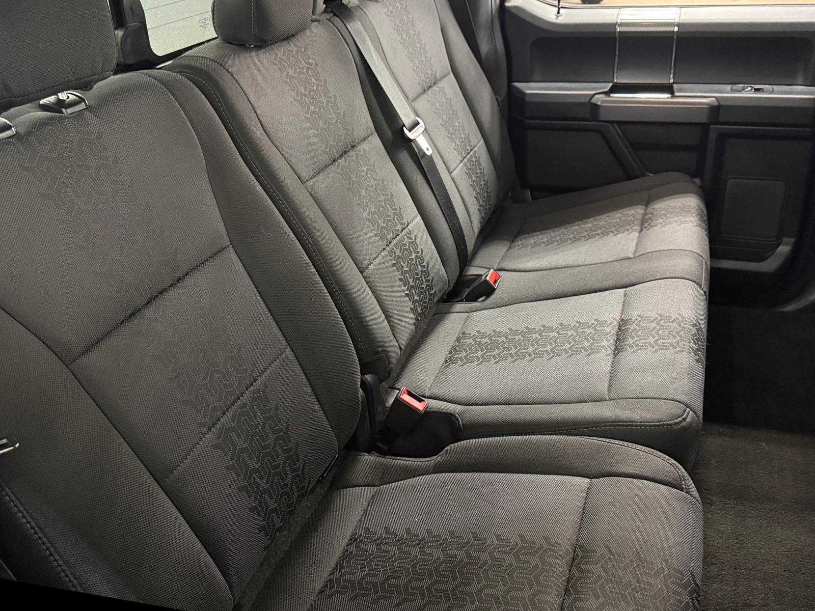 Thumbnail: 2020 Ford Econoline - 6