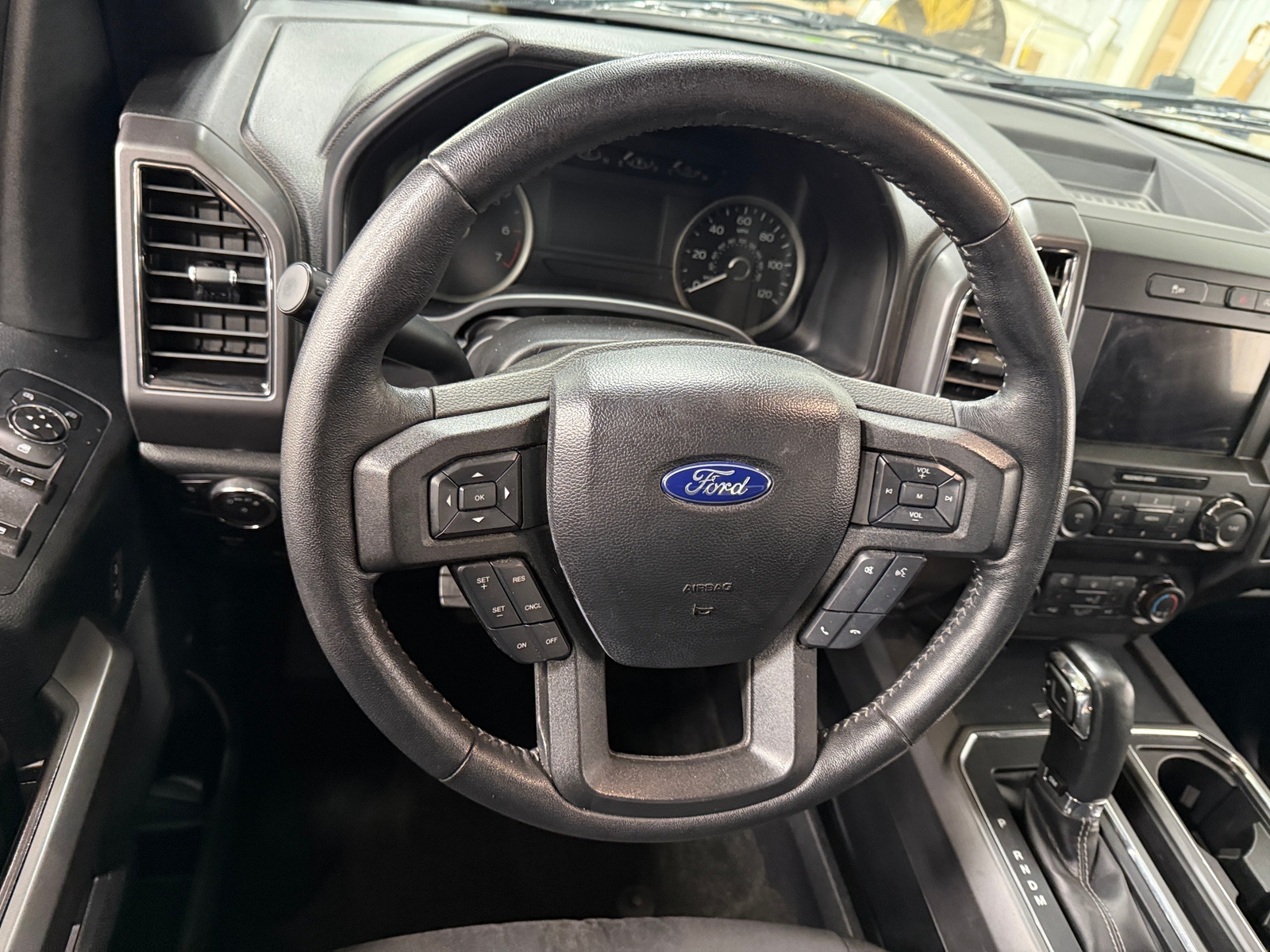 Thumbnail: 2020 Ford Econoline - 5