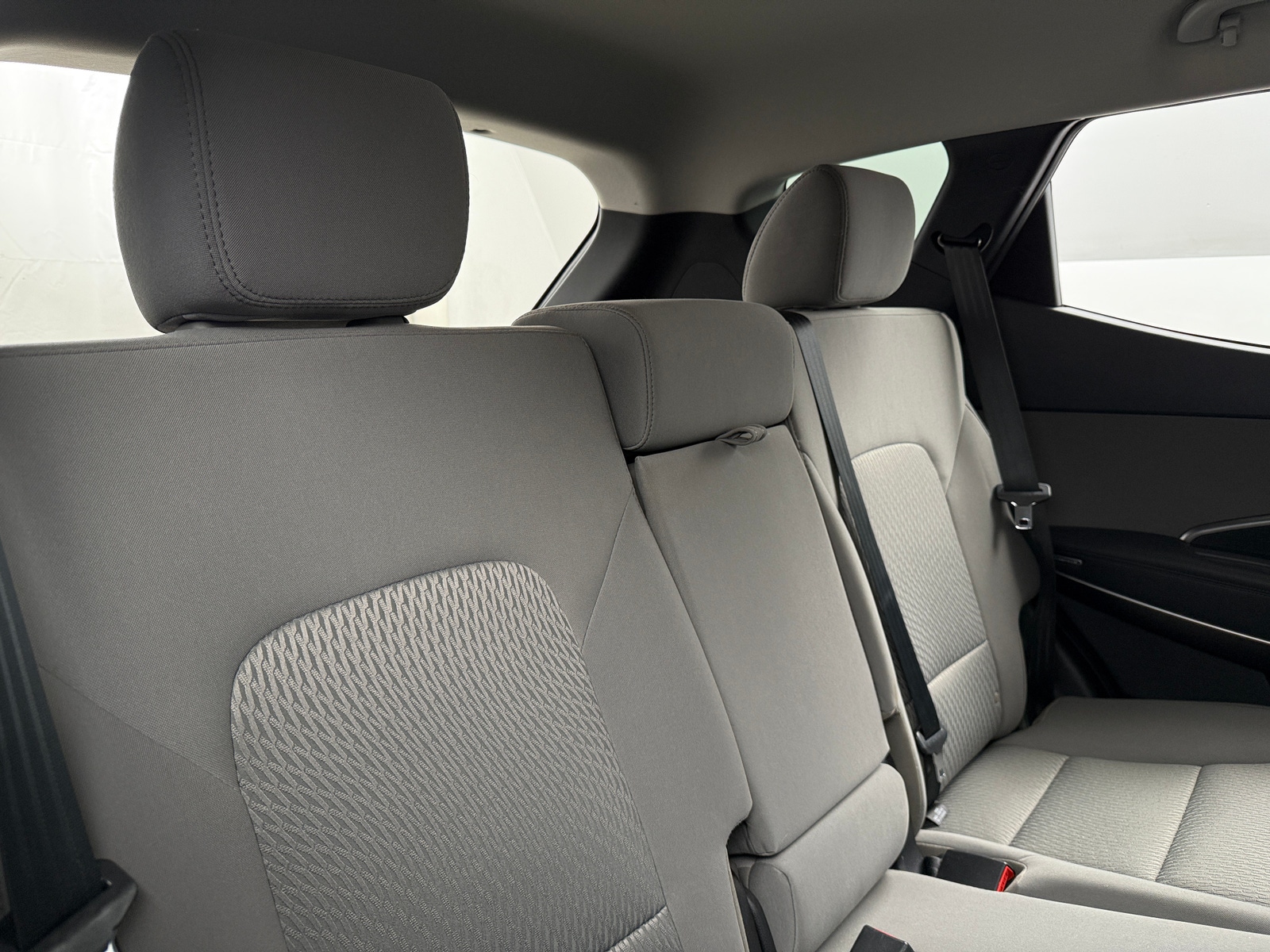 Thumbnail: 2017 Hyundai Santa Fe - 6