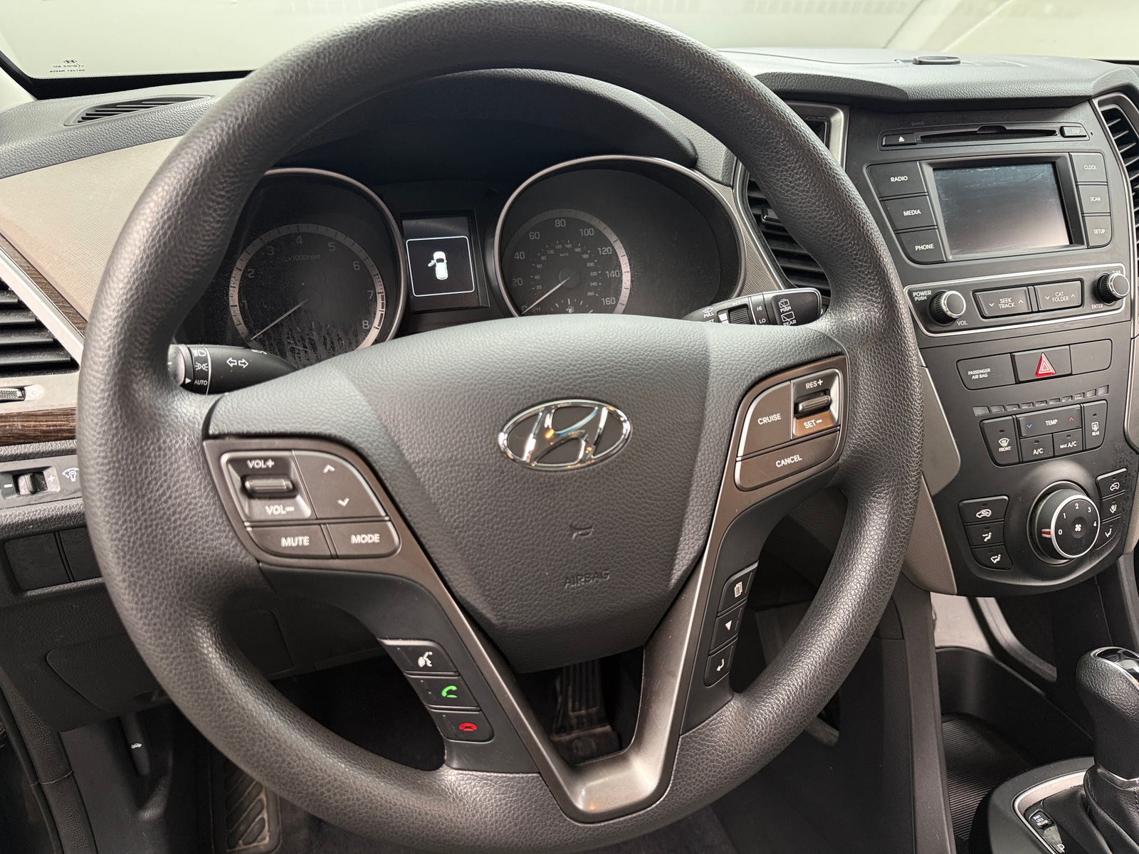 Thumbnail: 2017 Hyundai Santa Fe - 5