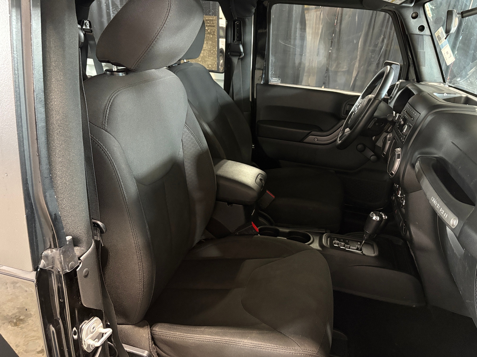 Thumbnail: 2017 Jeep Wrangler - 2