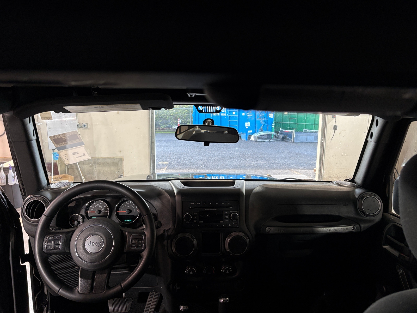 Thumbnail: 2017 Jeep Wrangler - 3