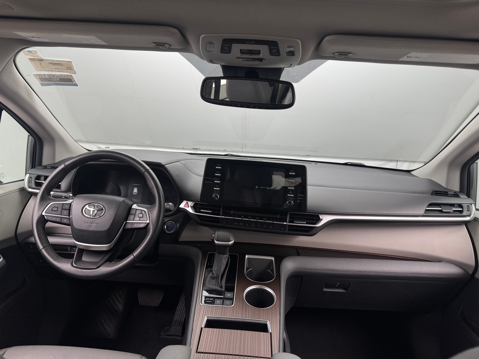 Thumbnail: 2024 Toyota Sienna - 2