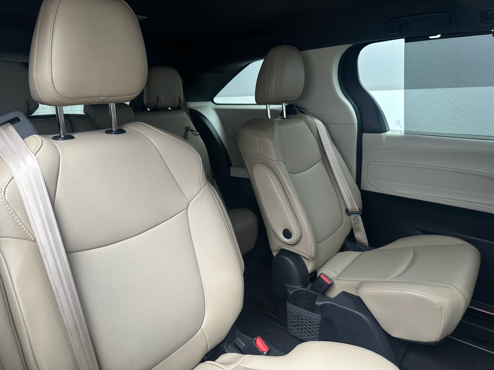 Thumbnail: 2021 Toyota Sienna - 5