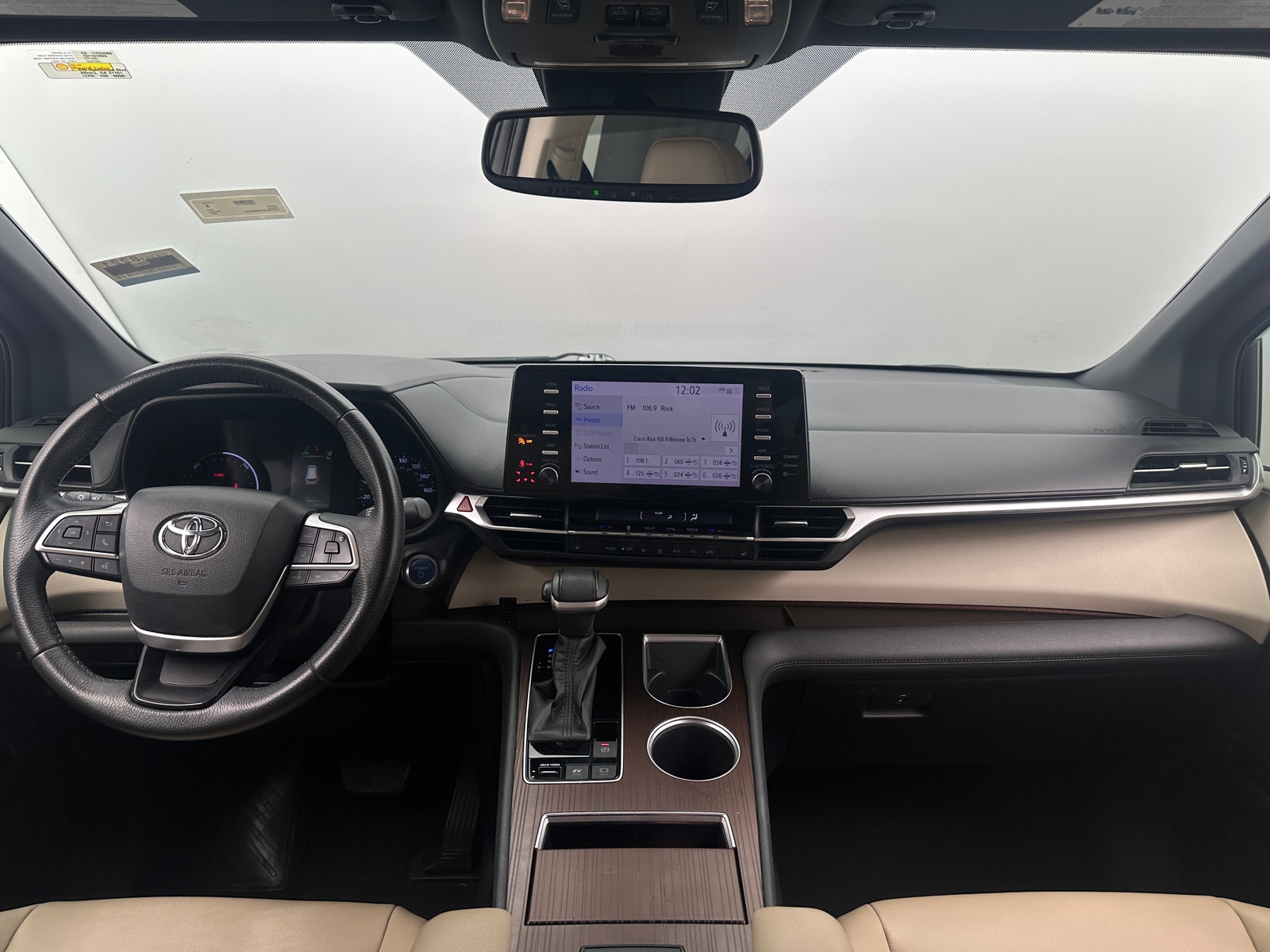 Thumbnail: 2021 Toyota Sienna - 2